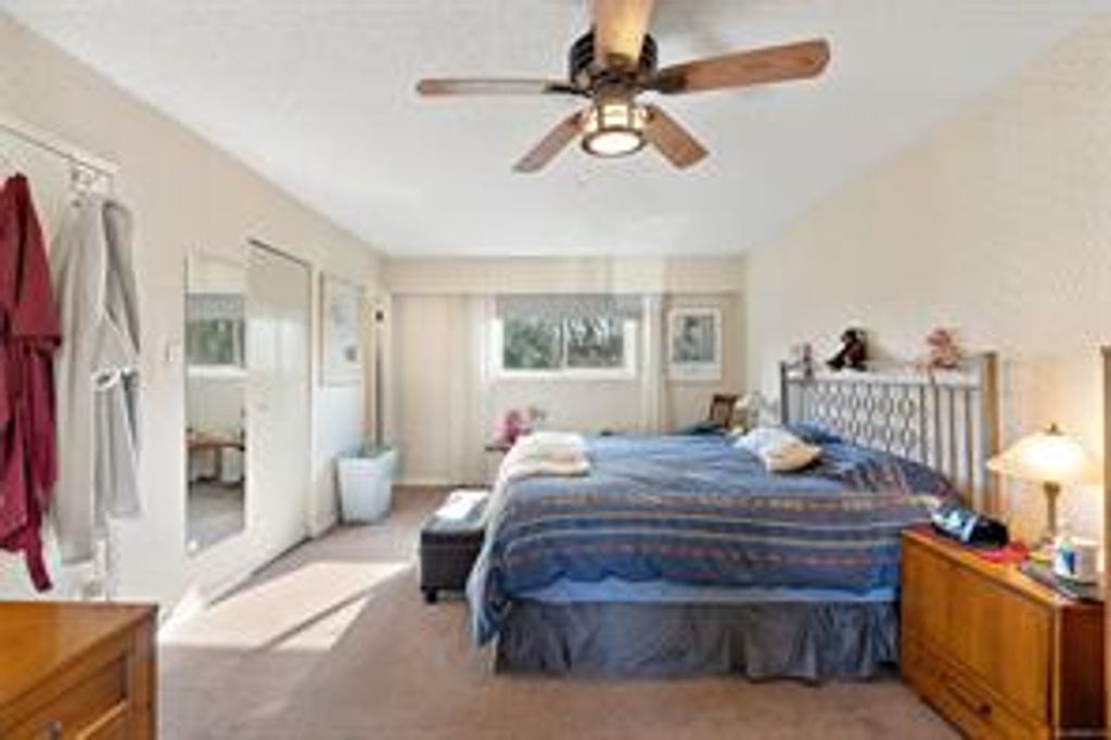 listing image 16042385529984050289