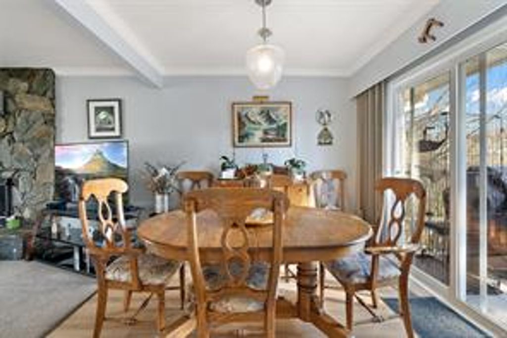 listing image 16048424450755475574