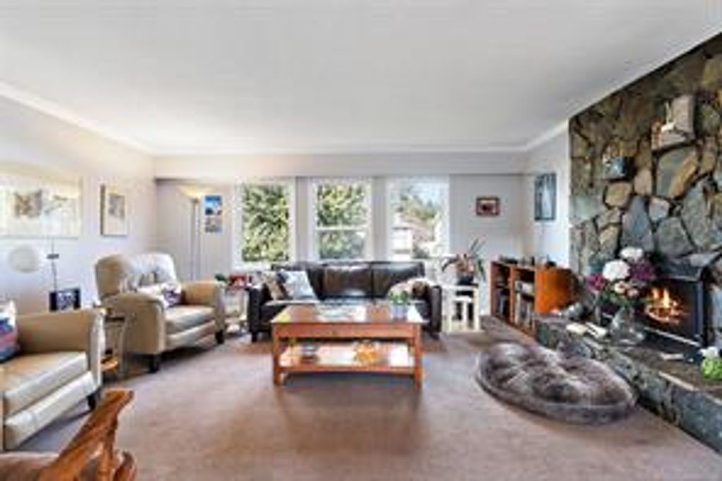 listing image 16045197148733177849