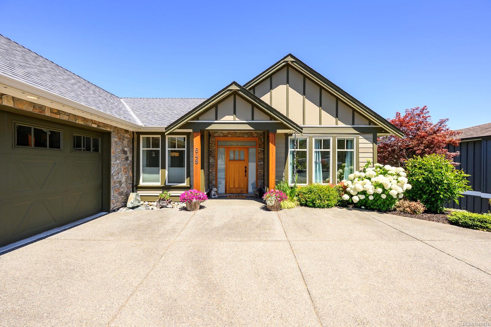 648 Mariner Dr