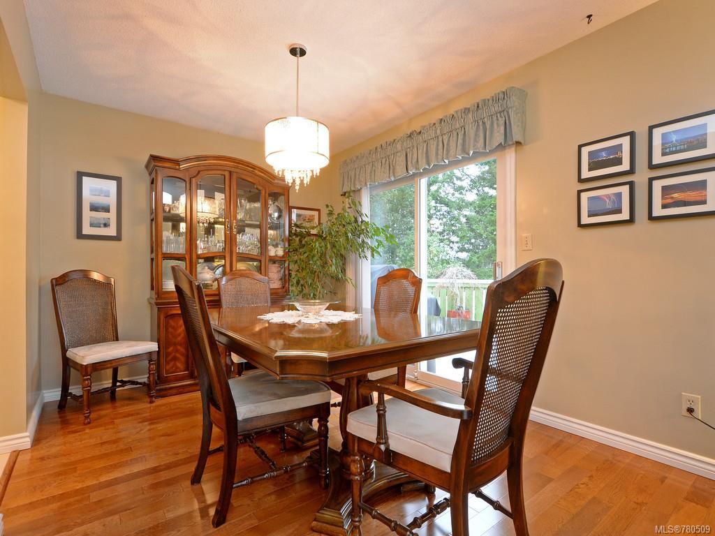 listing image 16049771651851032129