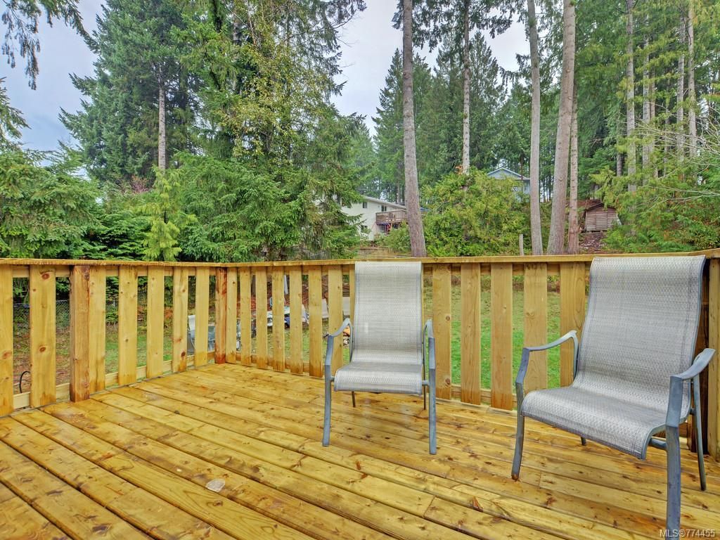 listing image 16041085581618670905