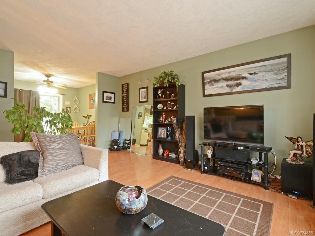 listing image 16040726289930144513
