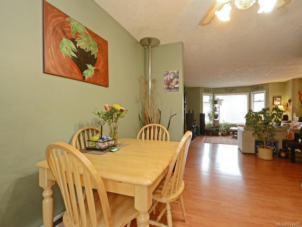 listing image 16044932355964052291