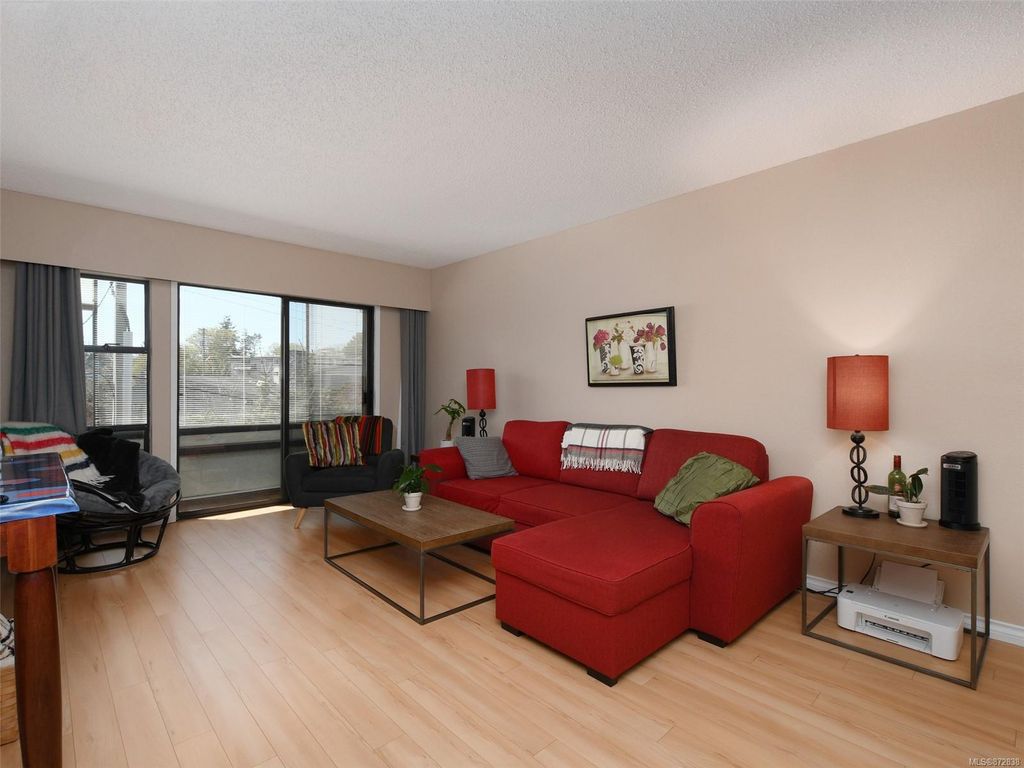 listing image 16044104160468455101
