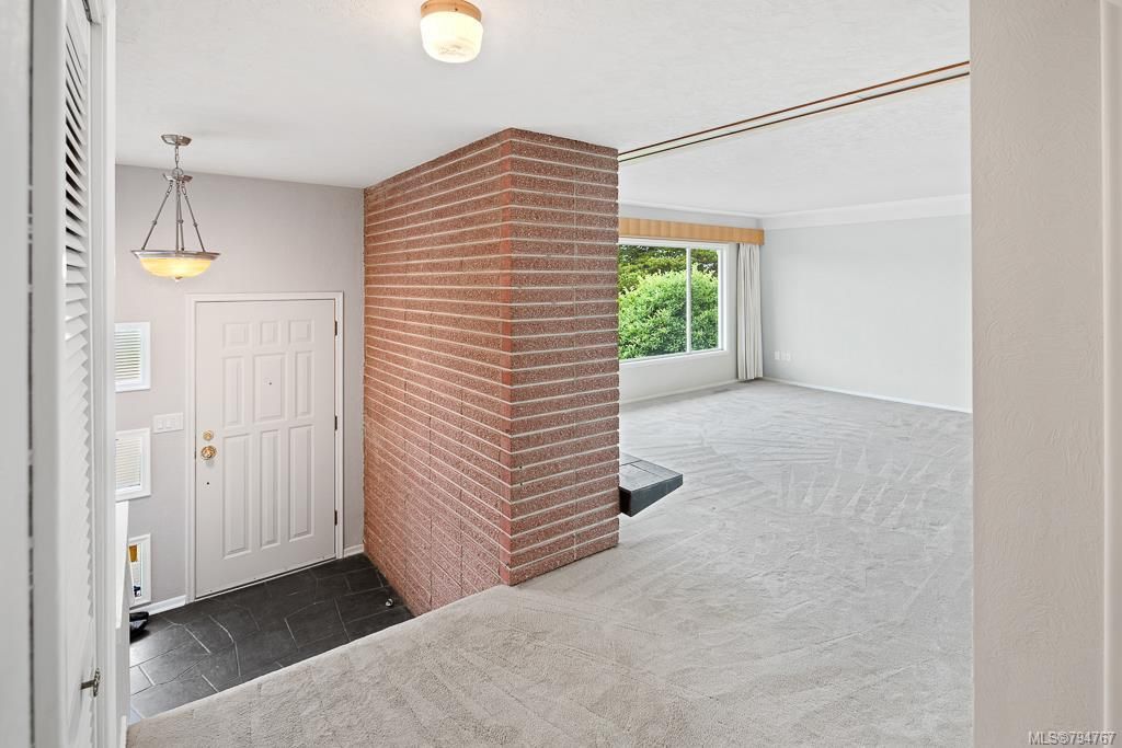 listing image 16046226113516509031