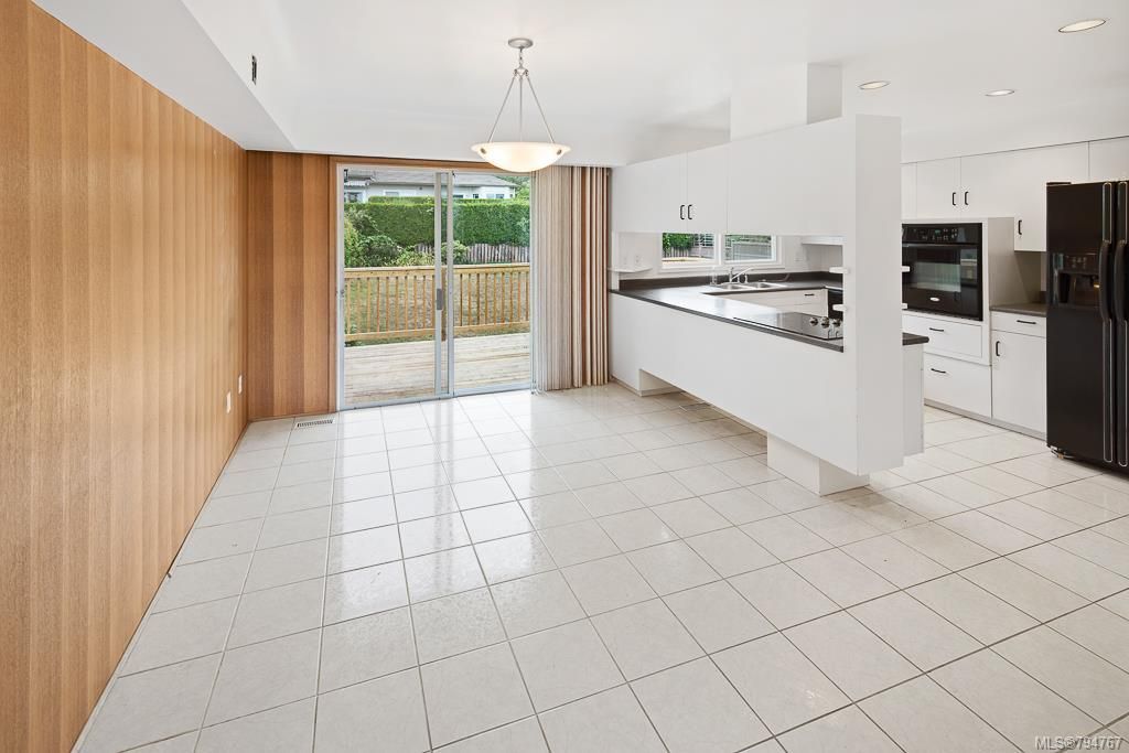 listing image 16046822919419895891