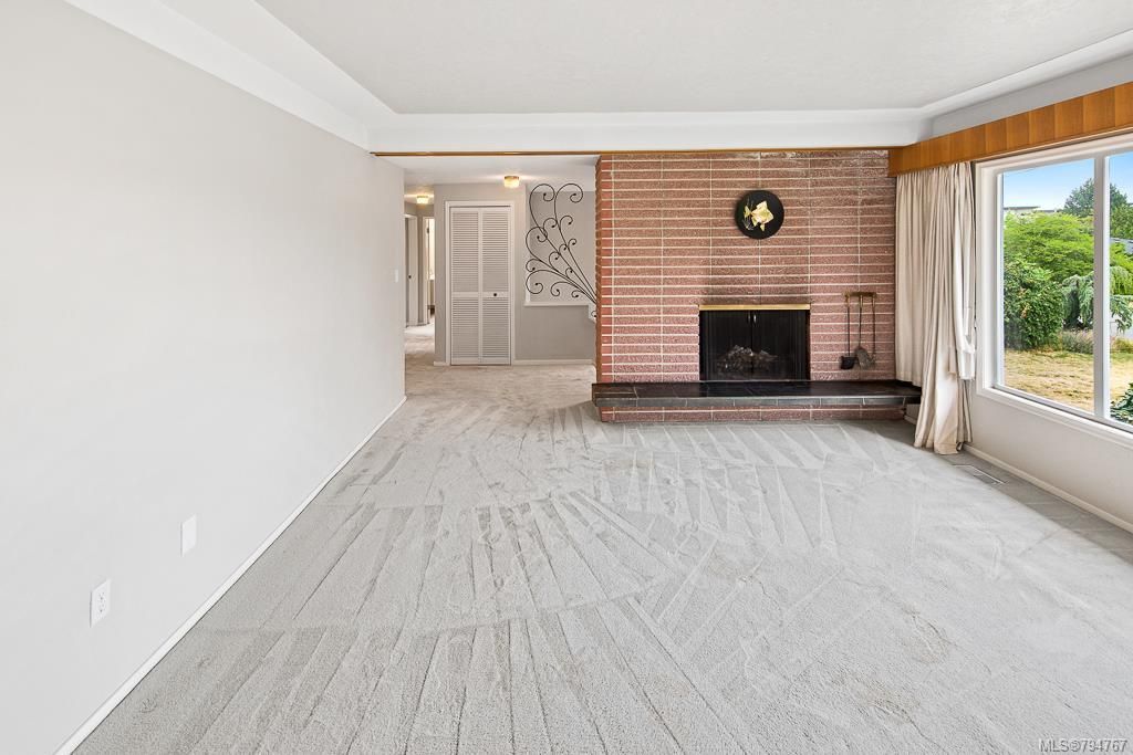 listing image 16044015341293791460