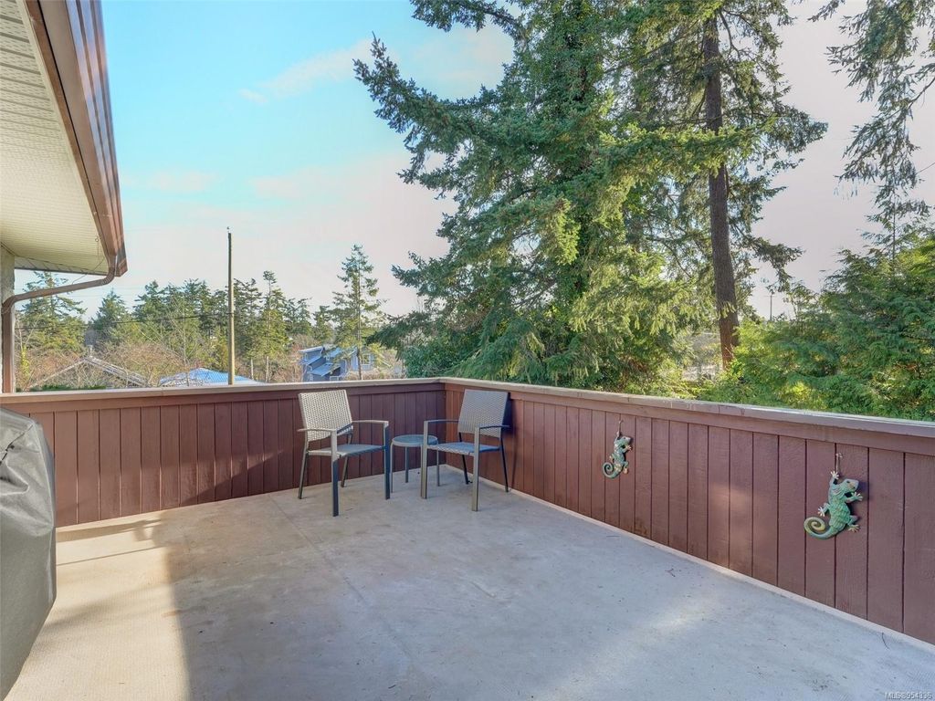 listing image 16046981539553154993