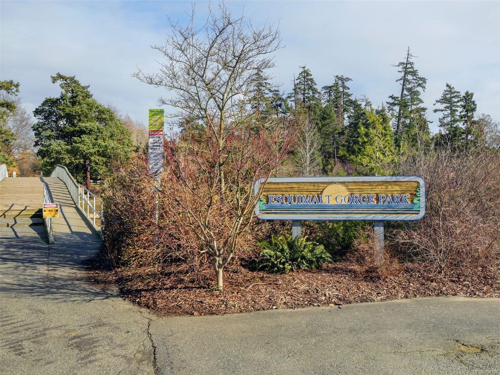 listing image 16042578264550937703