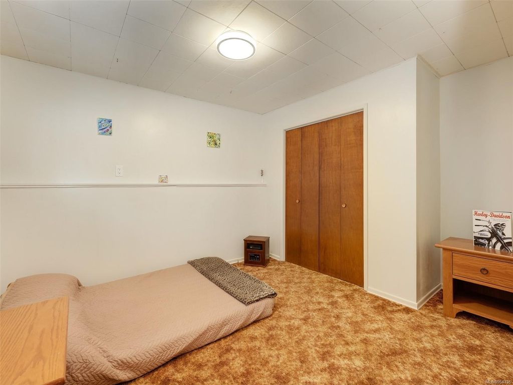 listing image 16044207686857911984
