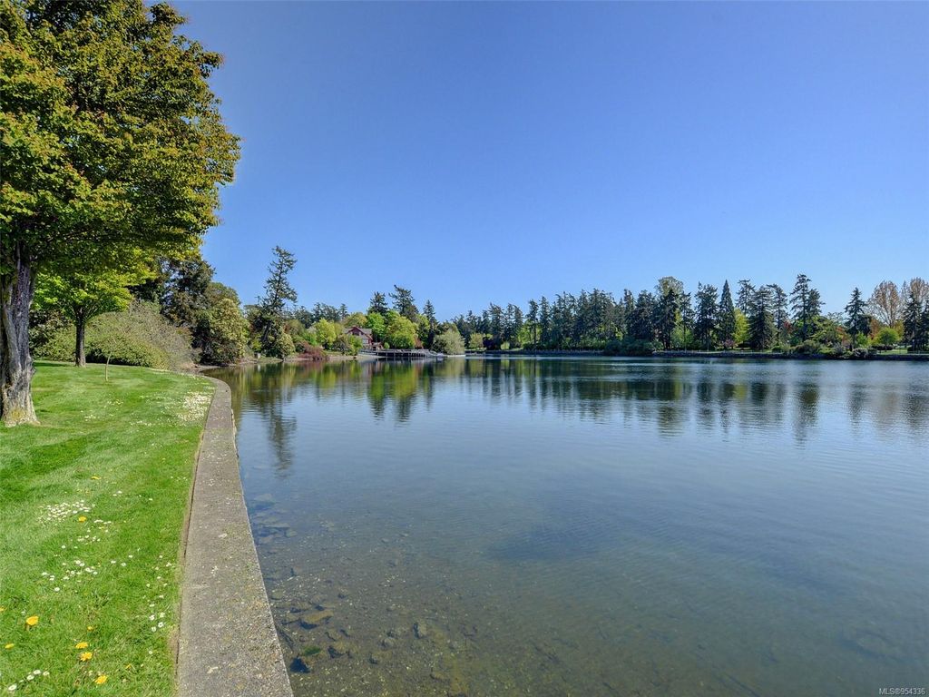 listing image 16046966786965170804