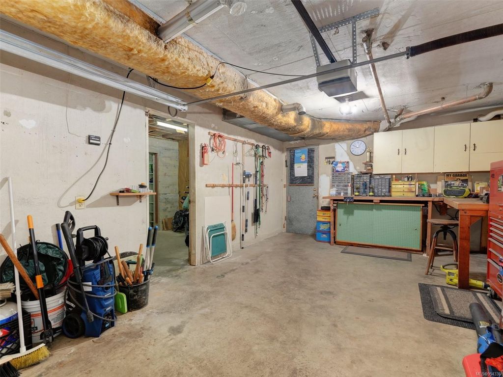 listing image 16043007412633754533