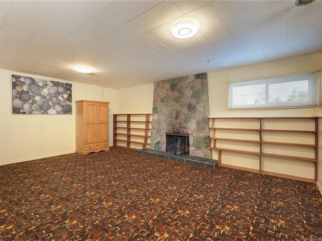 listing image 16042481697423474120