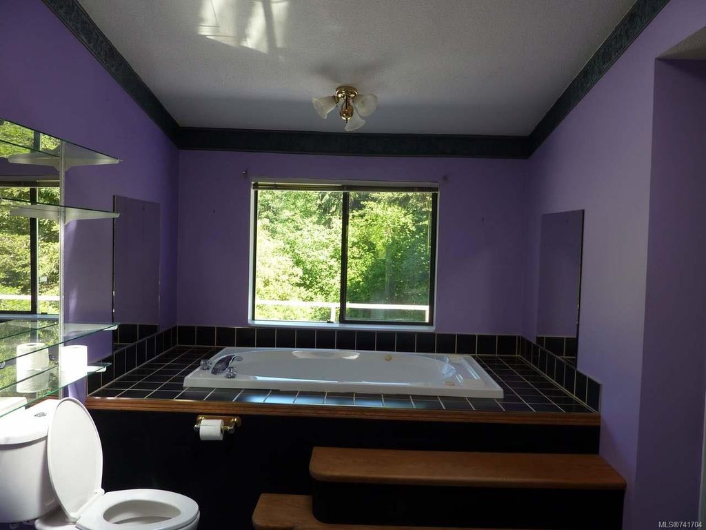 listing image 16041128371712610536