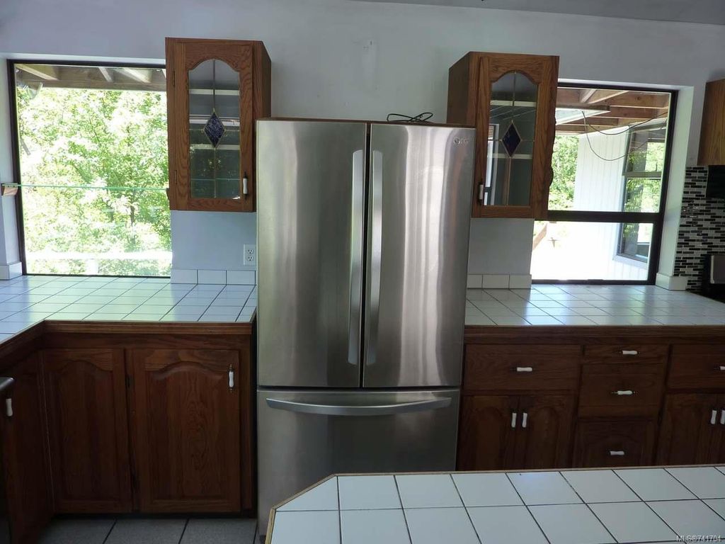 listing image 16042559371065837012