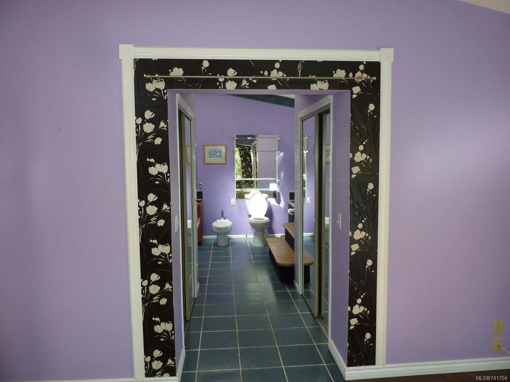 listing image 16046588116550632932