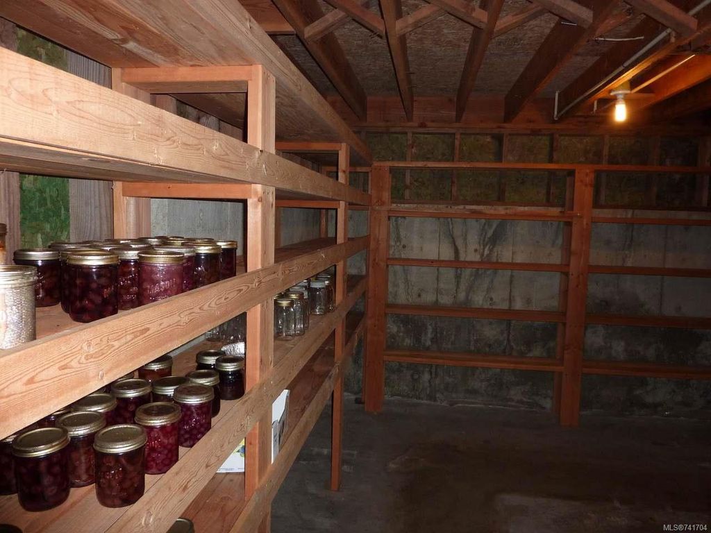 listing image 16047329757800340842