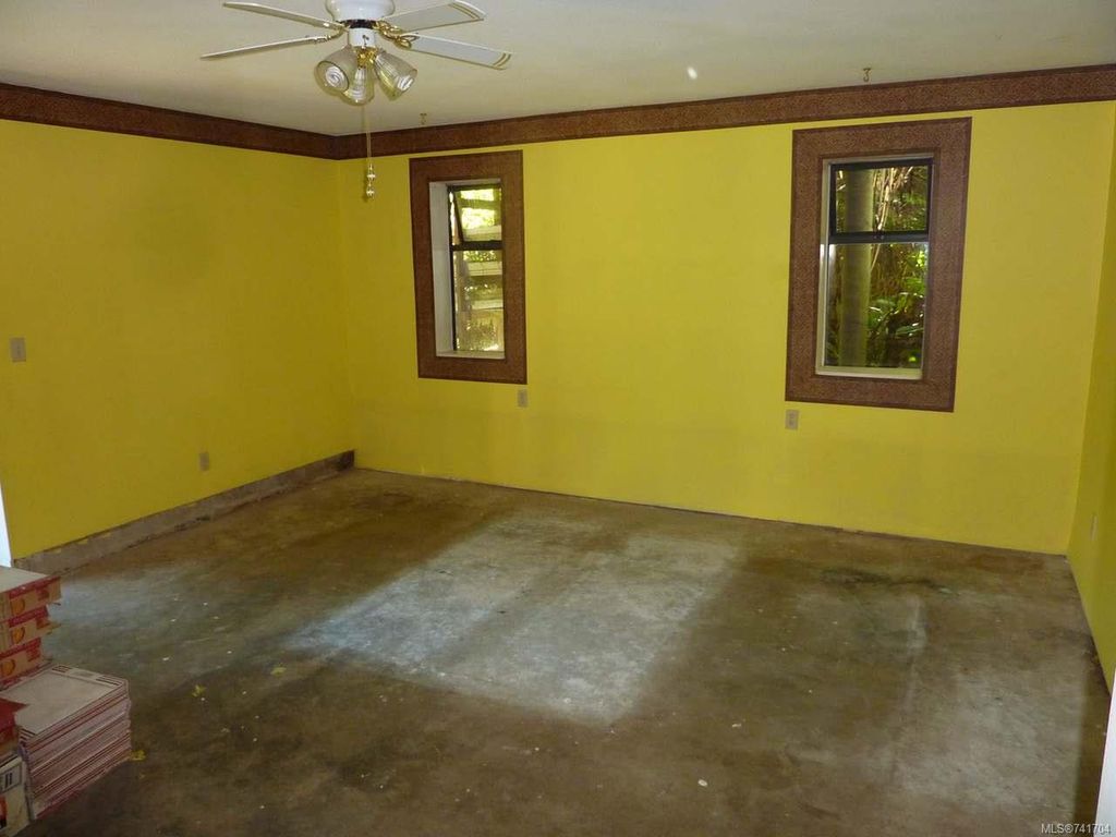 listing image 16044150197199385244