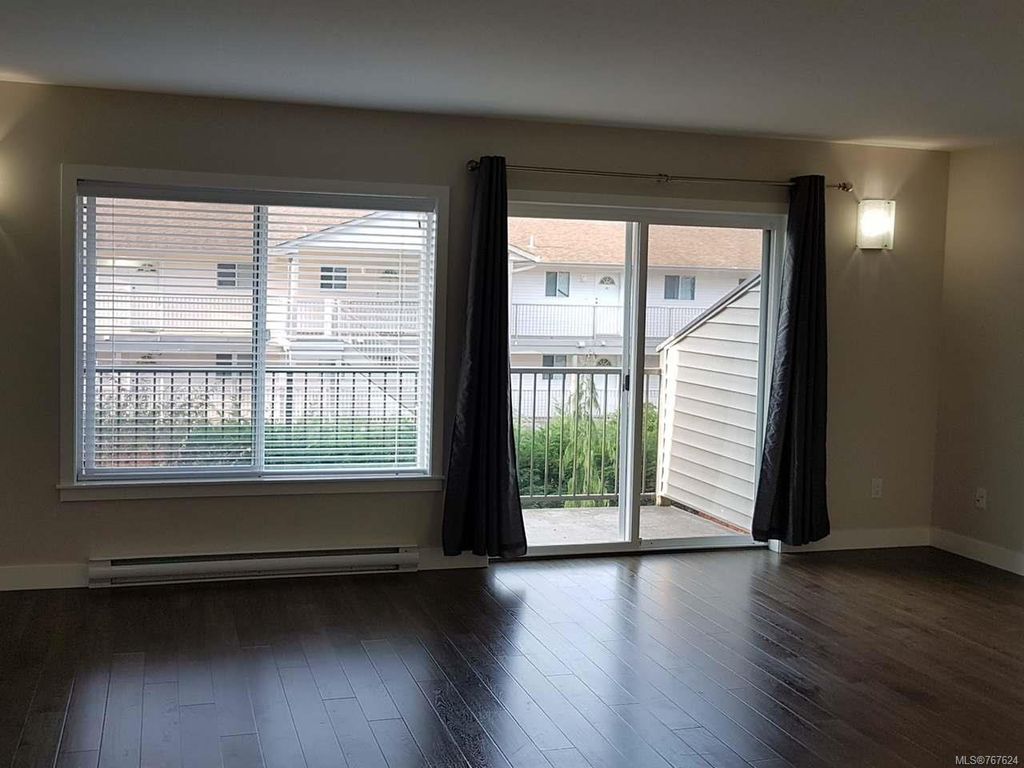 listing image 16046534241915465647