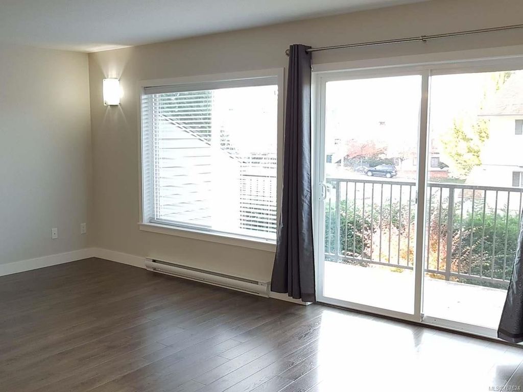listing image 16045225283243139935