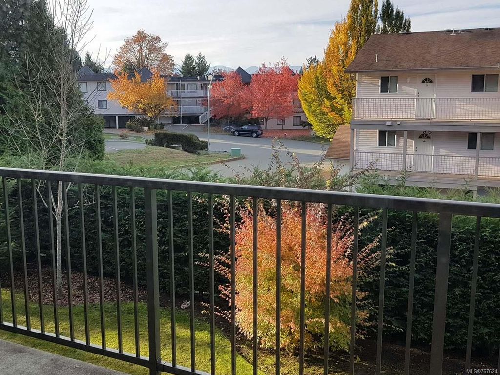 listing image 16042836357543697260