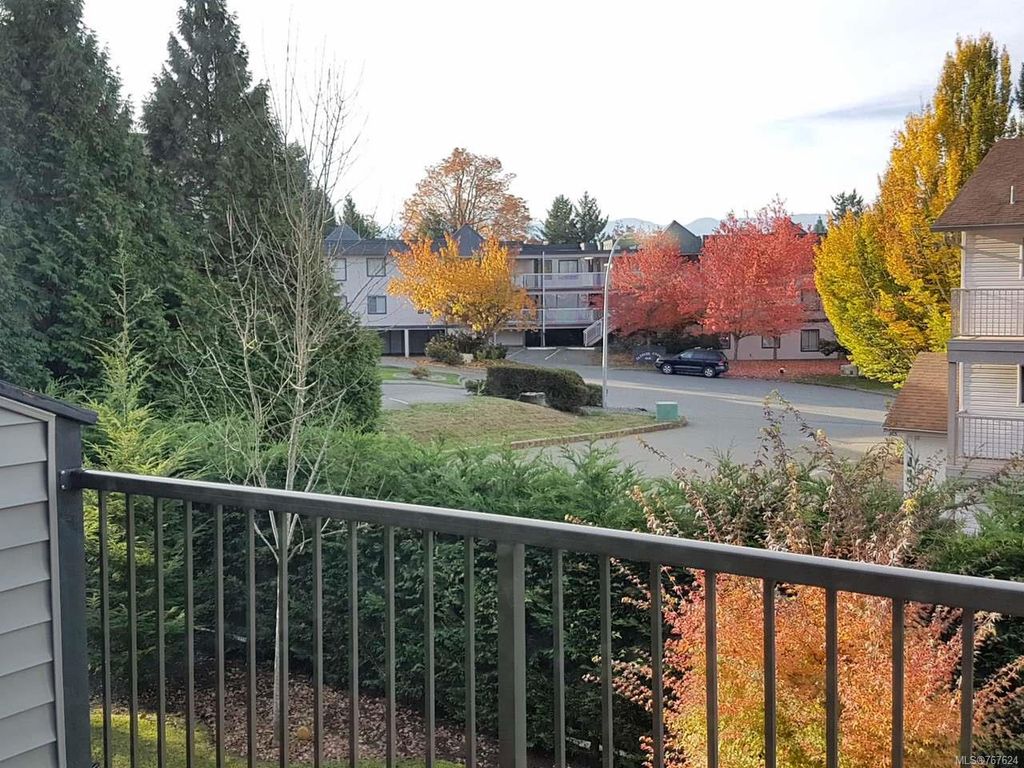 listing image 16041512854261545505