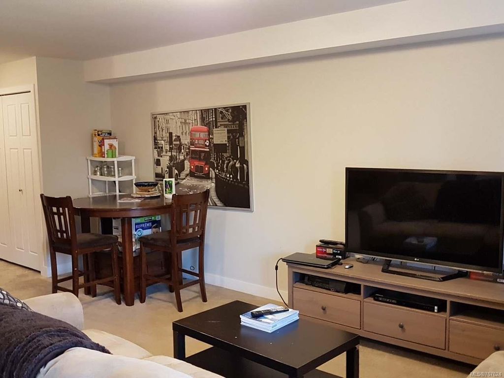 listing image 16043212825300535598