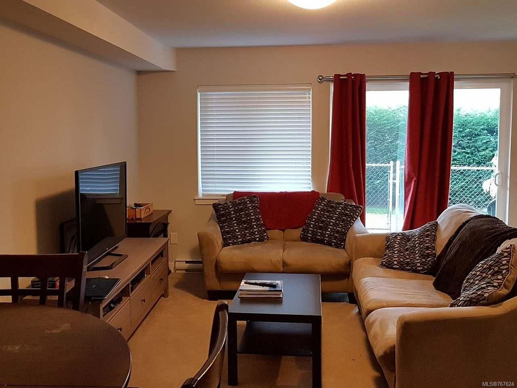 listing image 16044772274396195386