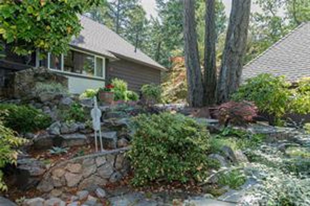 listing image 16045591376939177241