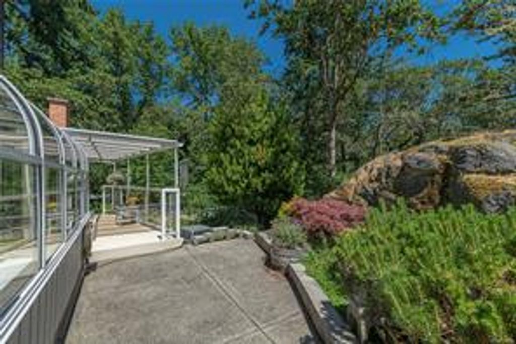 listing image 16047214308659517045