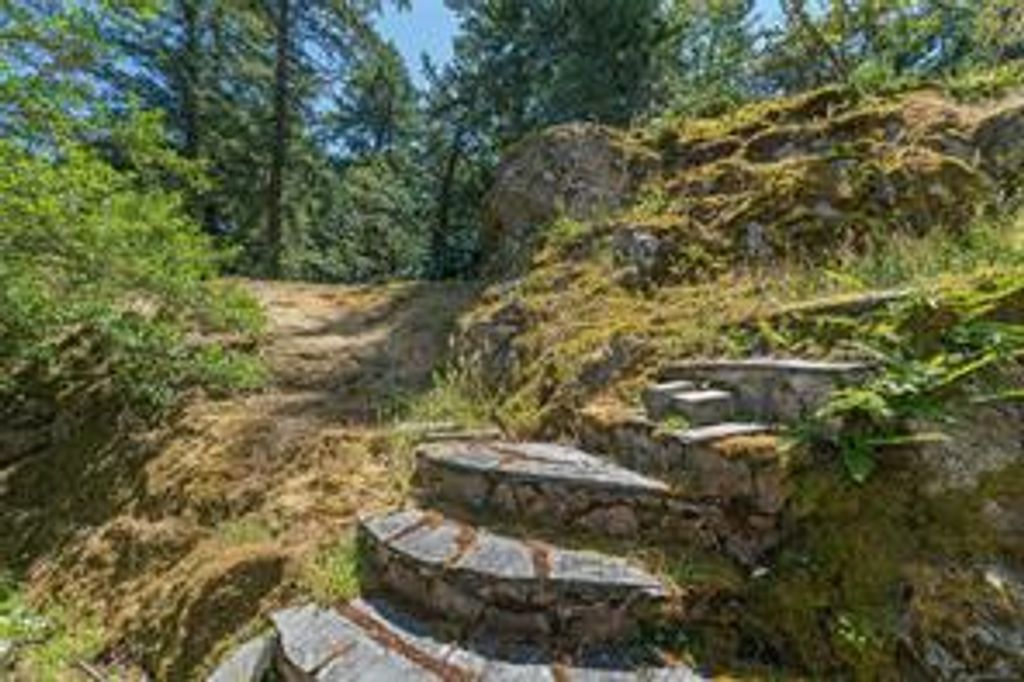 listing image 16048172347068034490