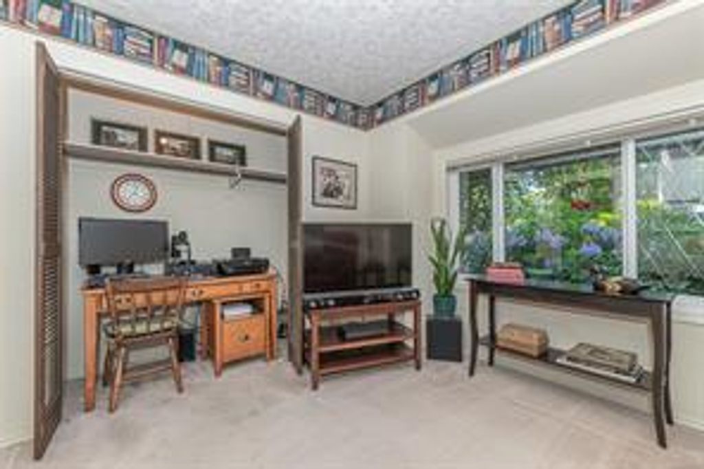 listing image 16044153043009658821