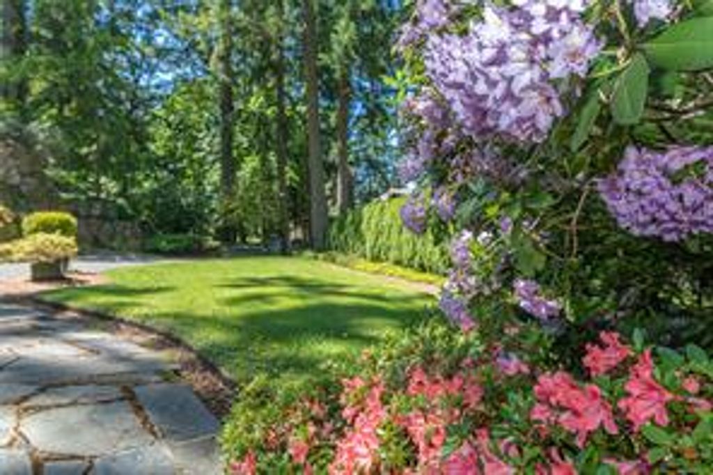 listing image 16040486339619703115