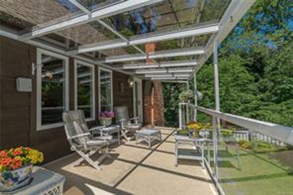 listing image 16041995159443264214