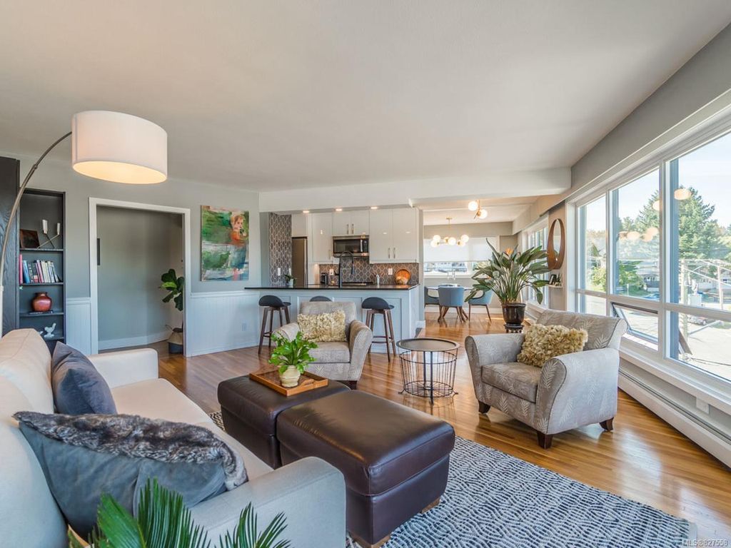 listing image 16042155949872