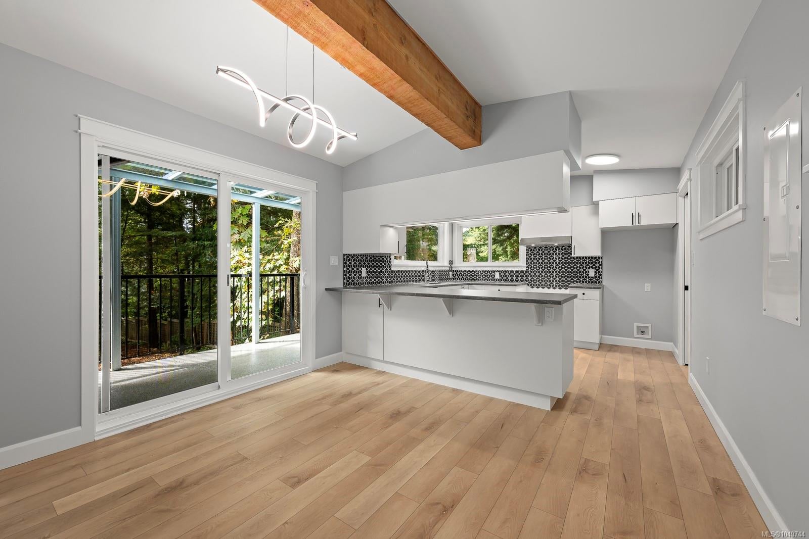 245 Glacier View Dr