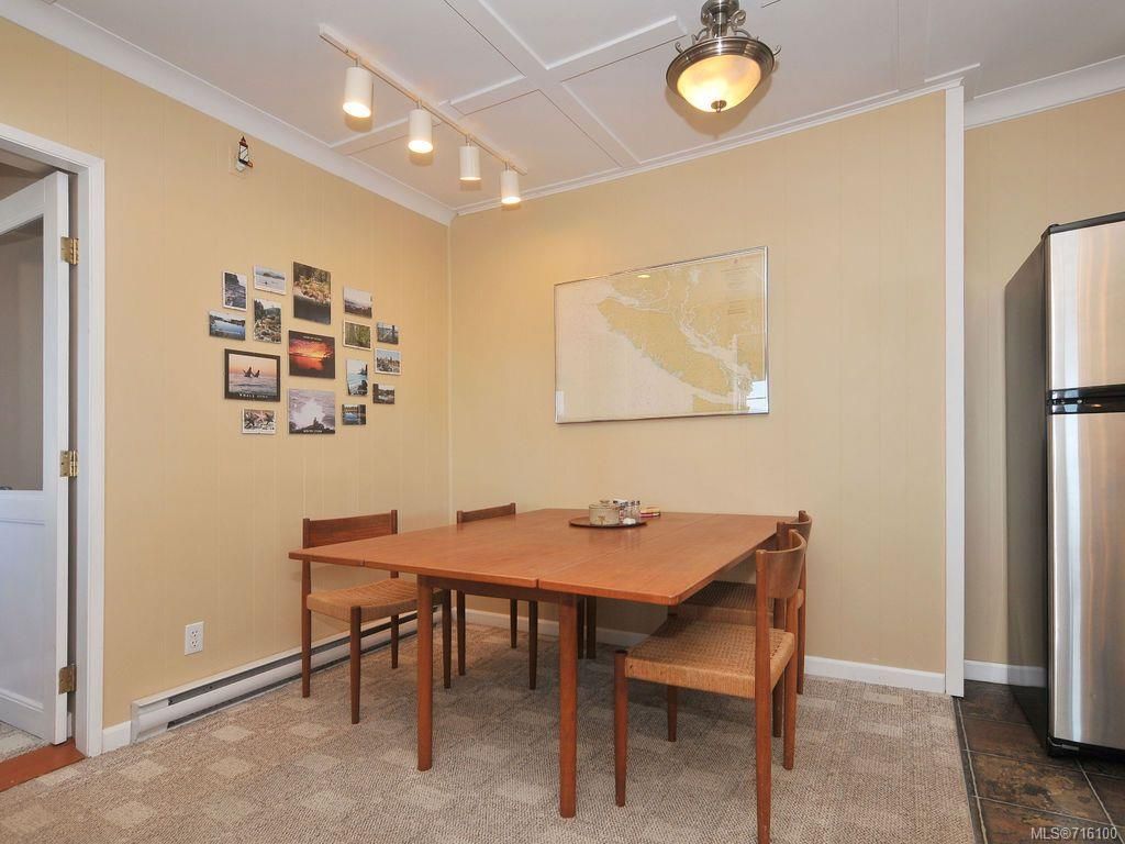 listing image 16044000546045985347