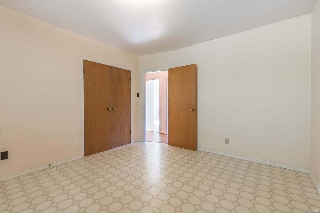 listing image 16044241422140