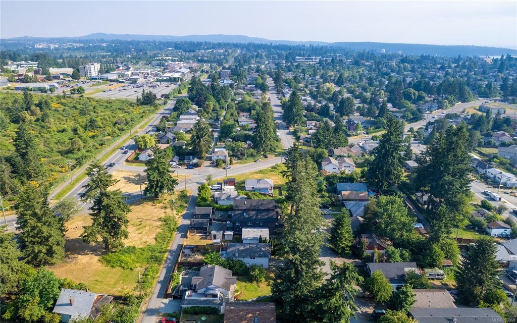 listing image 16046409479245668242