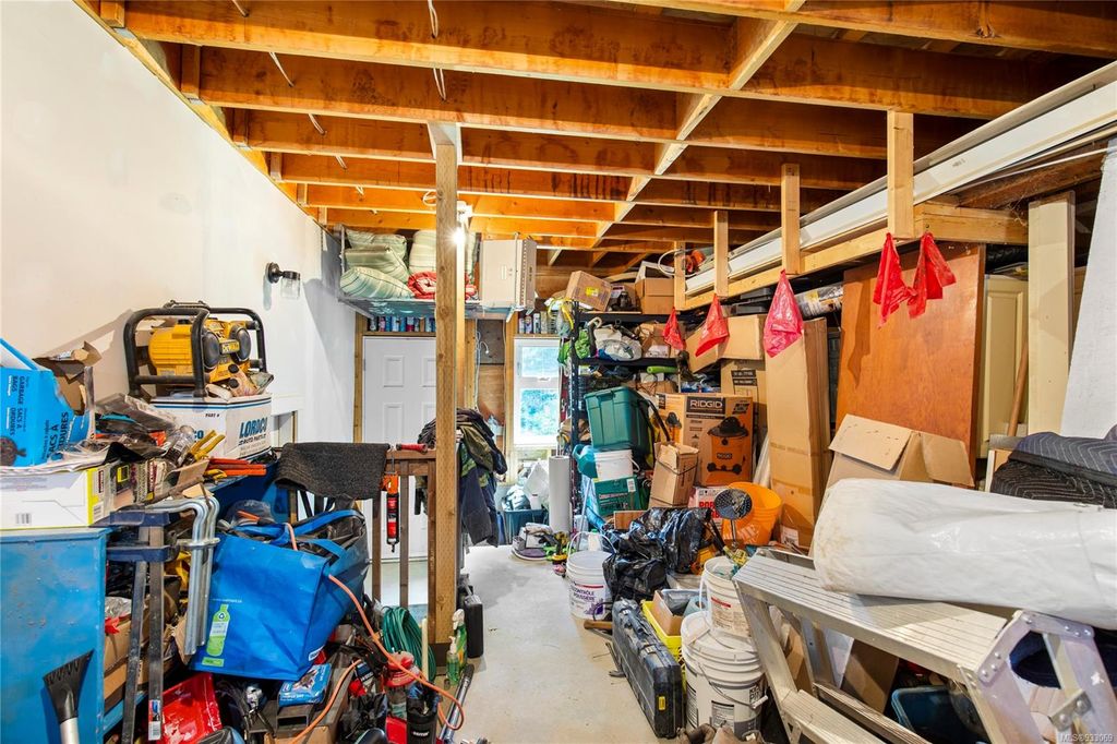 listing image 16048941050674878407