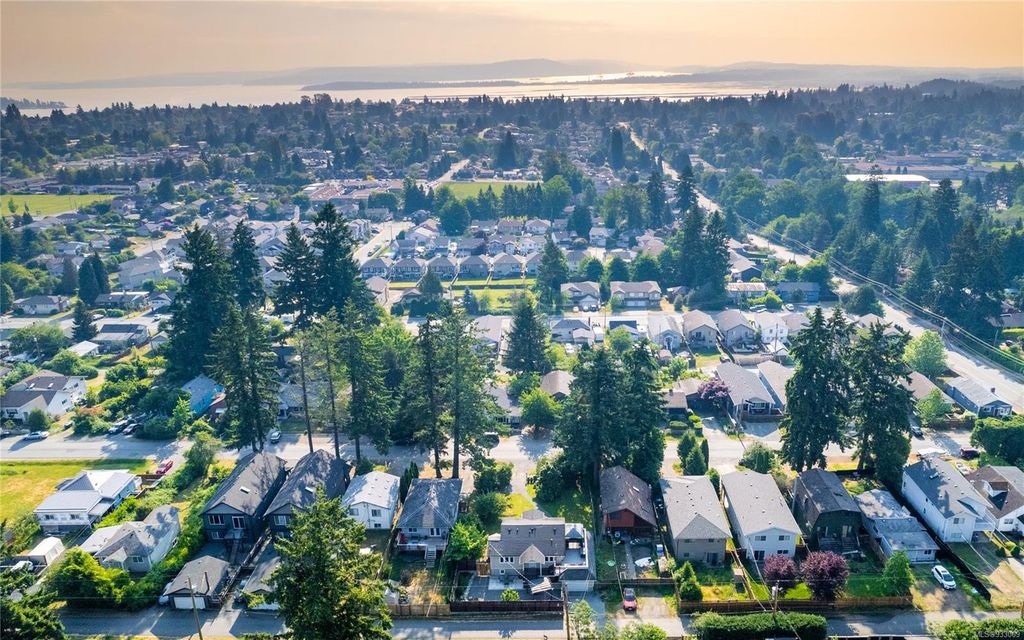 listing image 16045936012214333169