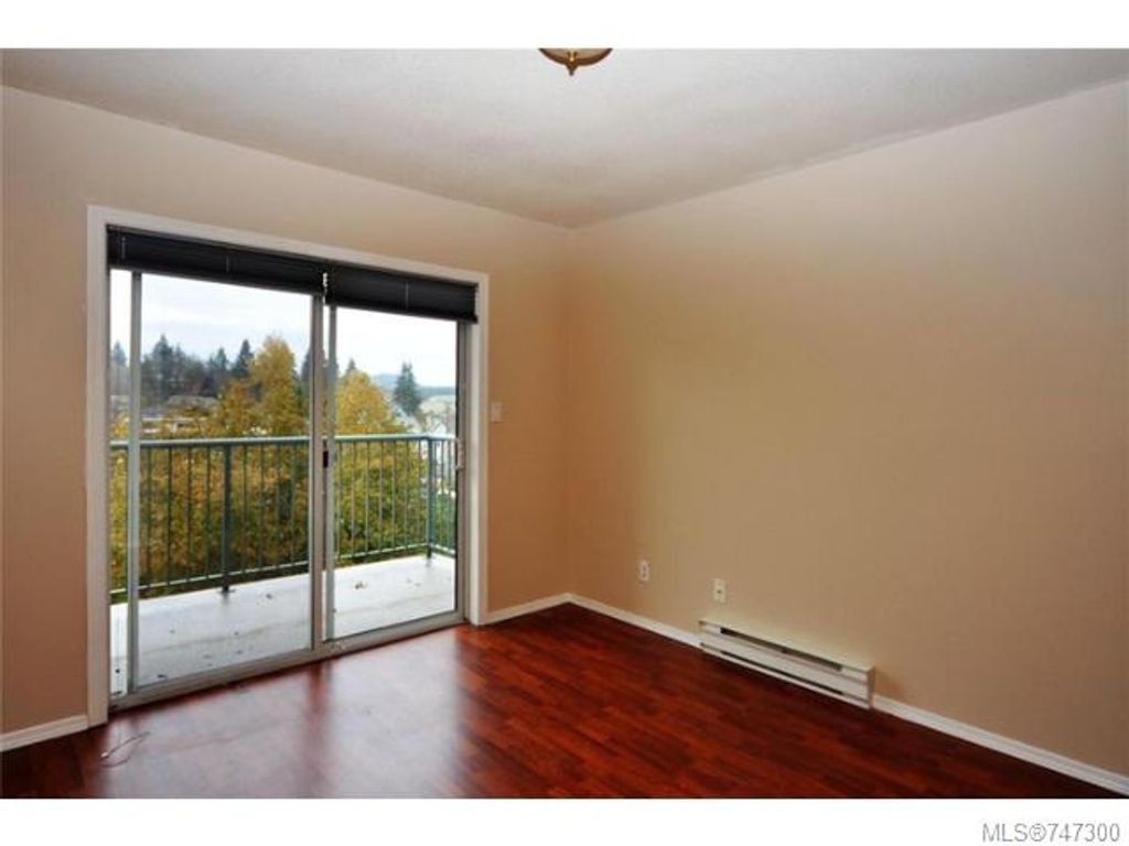 listing image 16046911702009274045