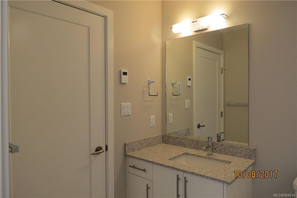 listing image 16045581491518735003