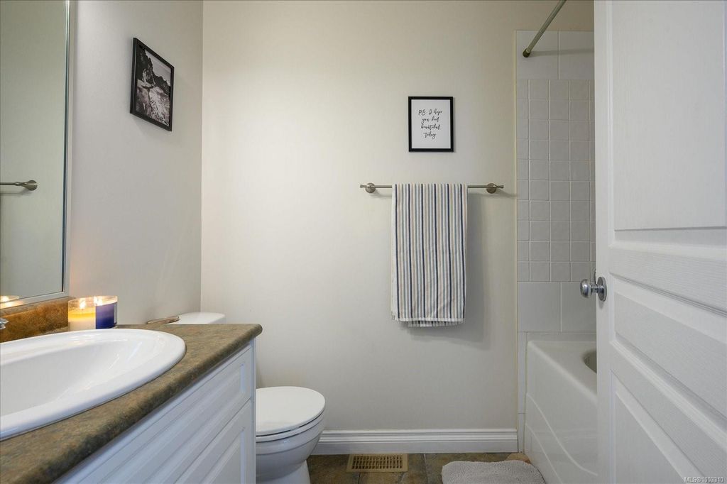 listing image 16041121863049986676