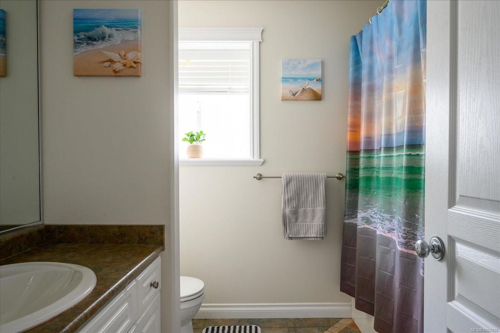 listing image 16043403800740621003