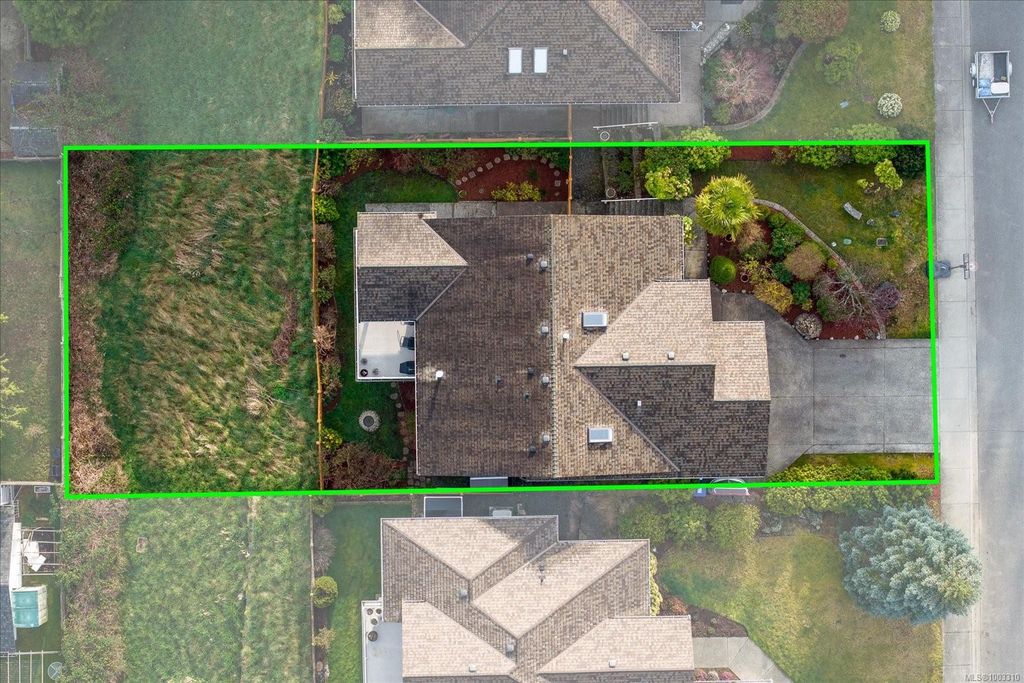 listing image 16046337188567150472
