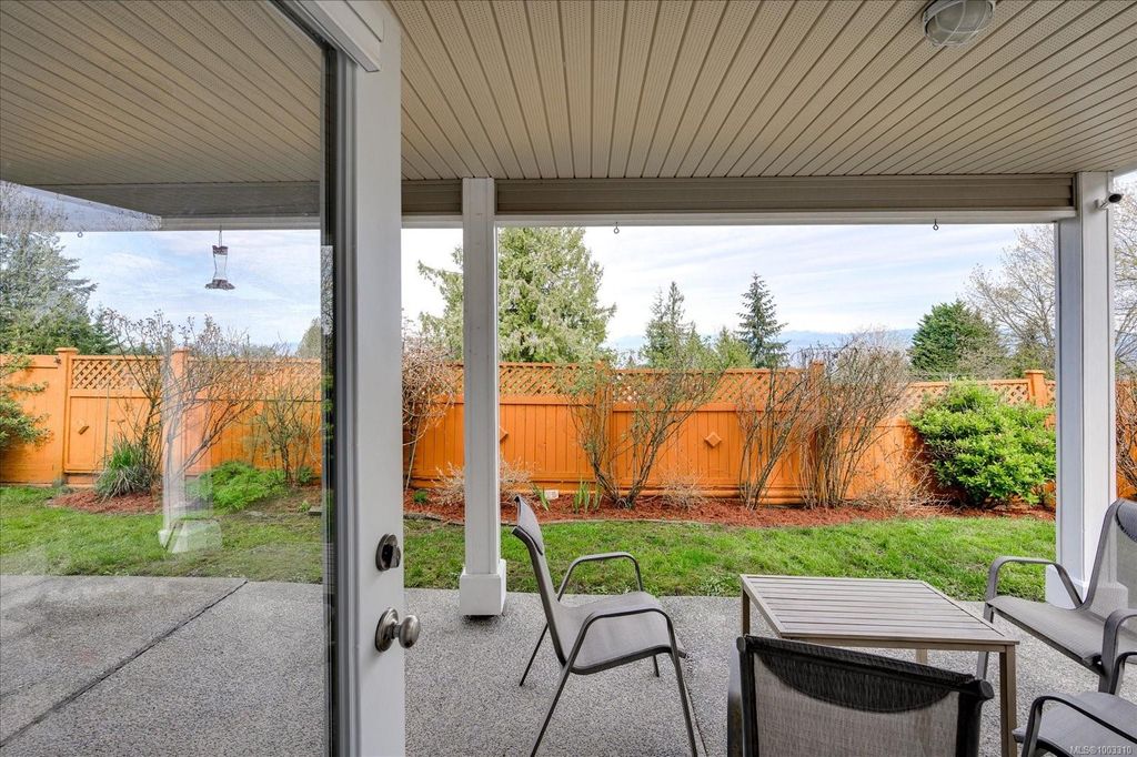 listing image 16042944906197360377