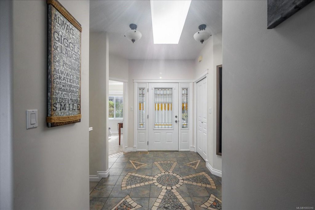 listing image 16044802627036353421