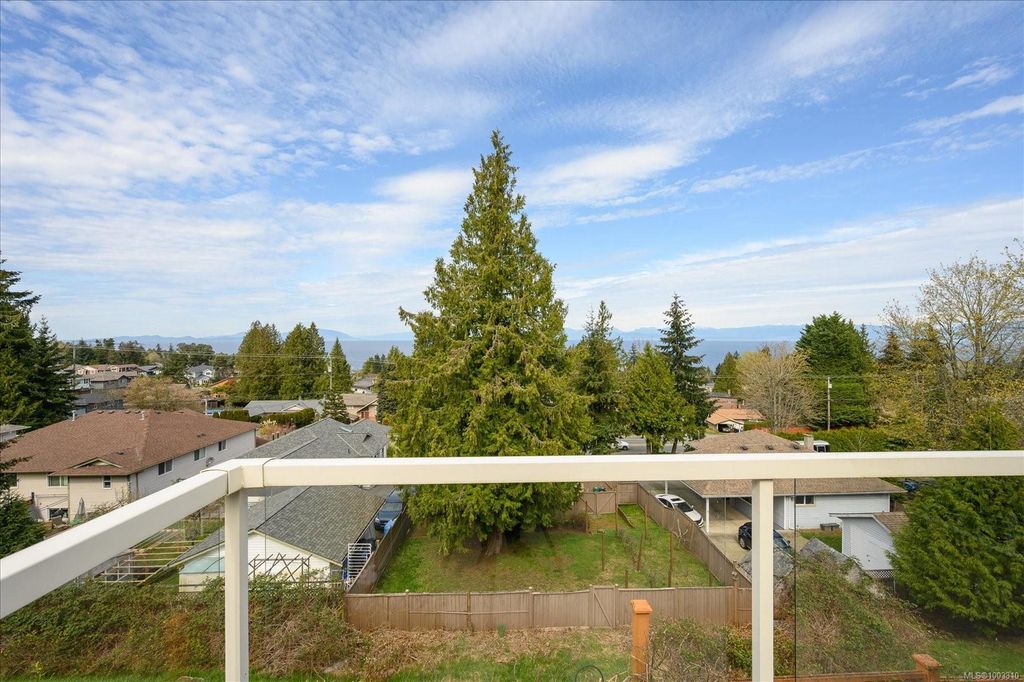 listing image 16049594175922750543